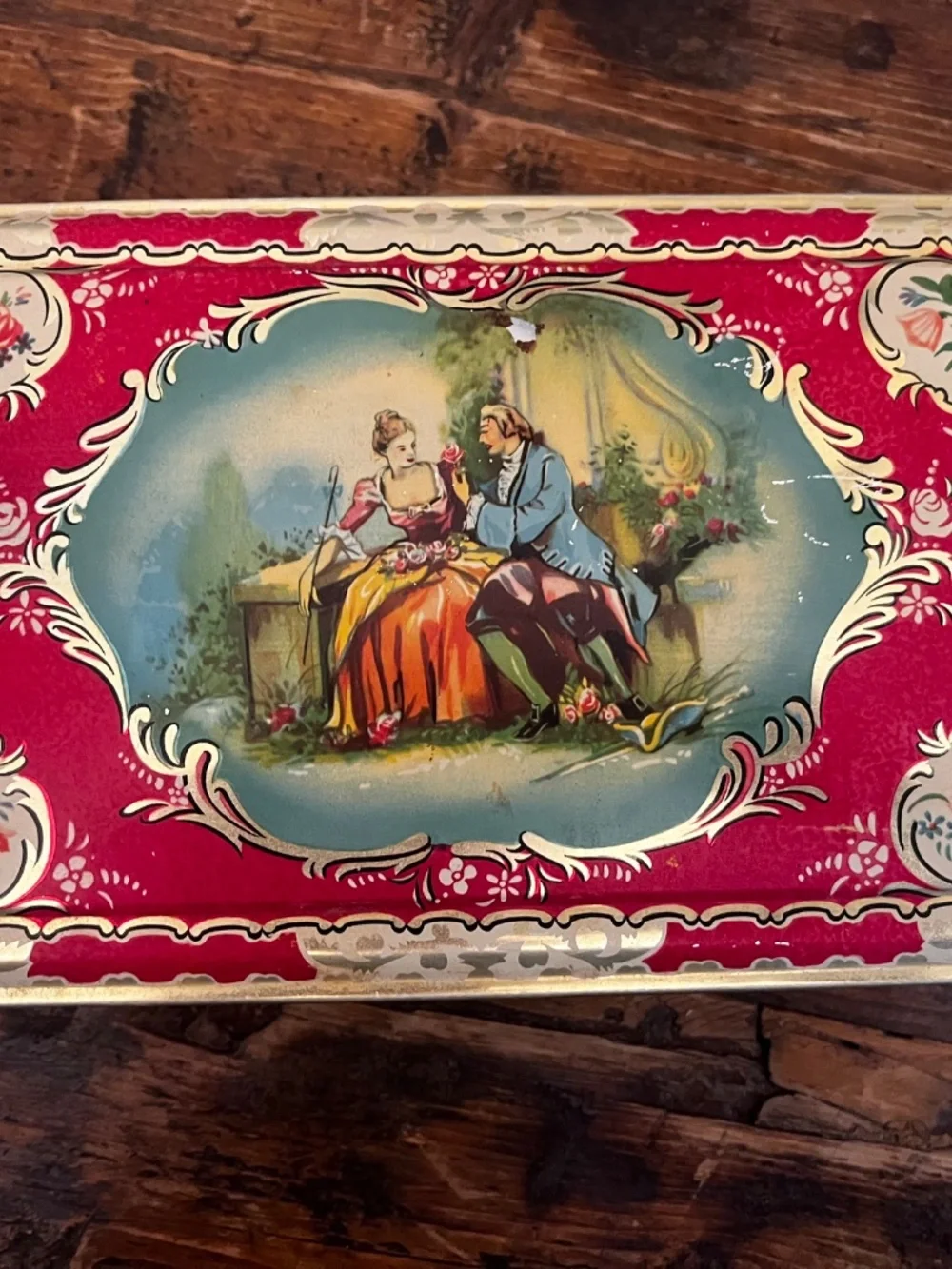 Vintage Made in England Romantic Tin Box | Rococo Courting Couple
